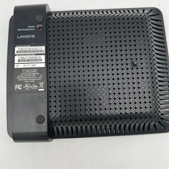 Linksys E1200 300 Mbps 4-Port 10/100 Wireless N Router - Picture 6 of 7